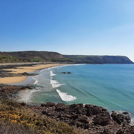 Apartment In Port-Bail Near Sandy Beach